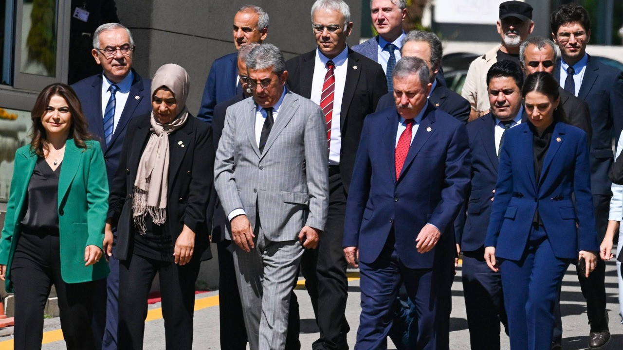 260 milletvekili AYM'ye gitti: Lütfen durdurun