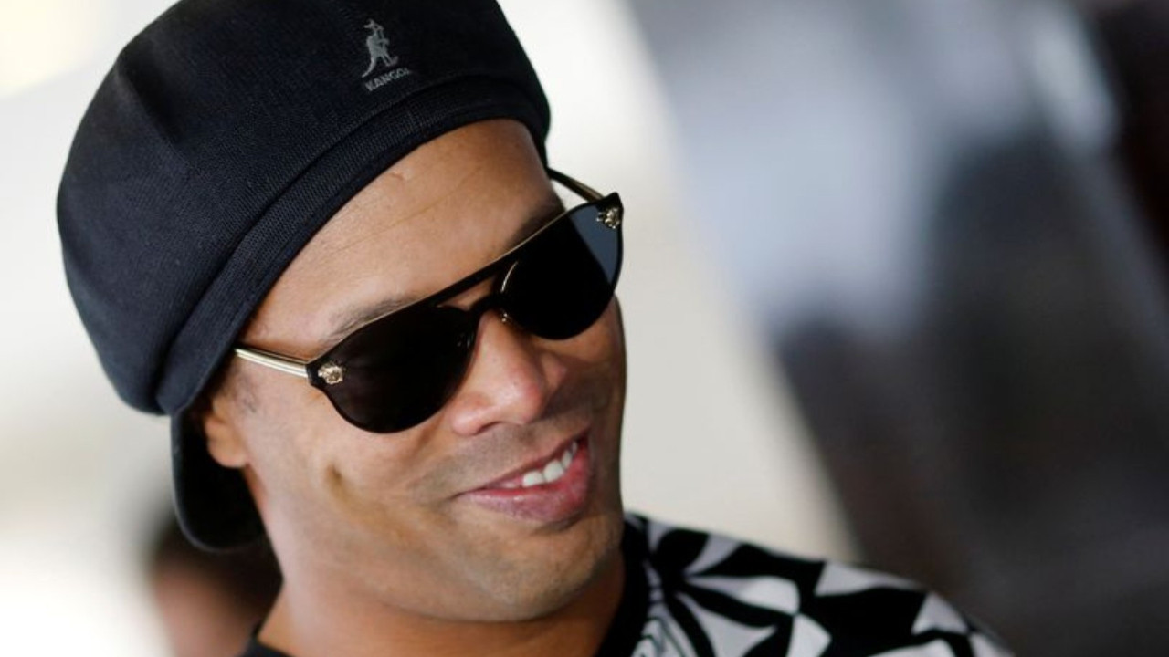Ronaldinho futbola geri dönüyor: Yeni takımı belli oldu