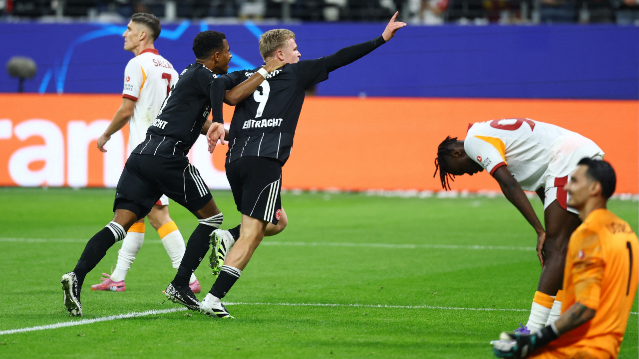 Galatasaray, Frankfurt'ta harakiri yaptı: Ağır yenilgi!