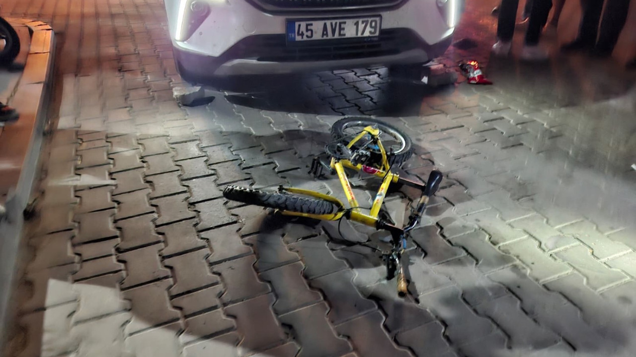 Otomobil bisikletliye çarptı: 11 yaşındaki çocuk ağır yaralı