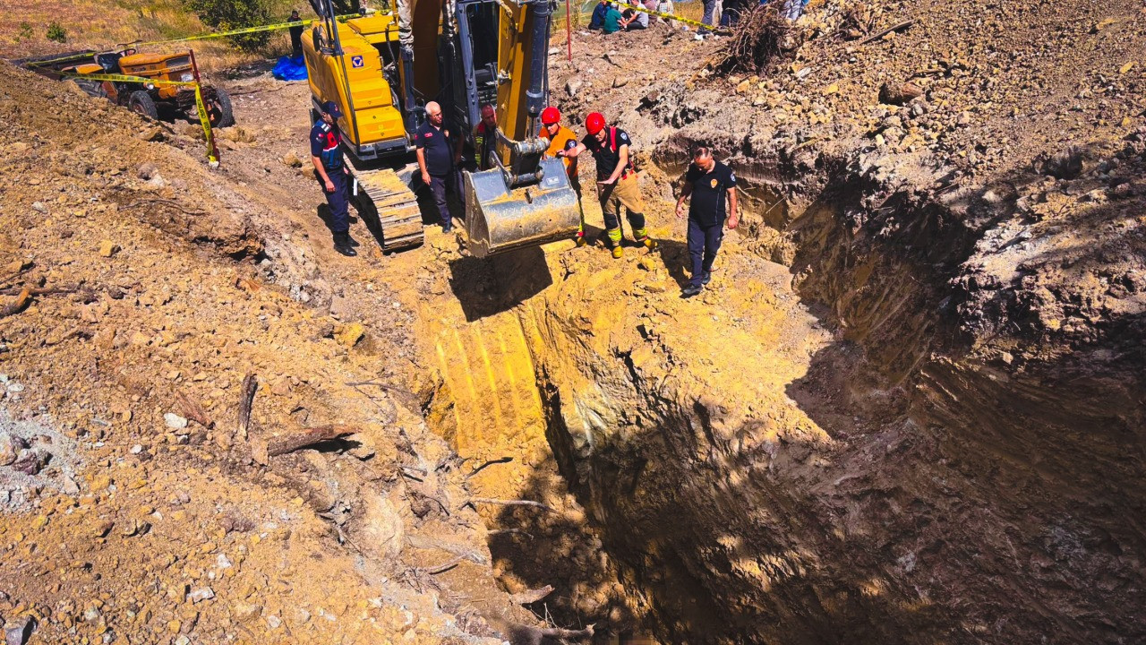 Toprak kaydı, 2 kişi öldü