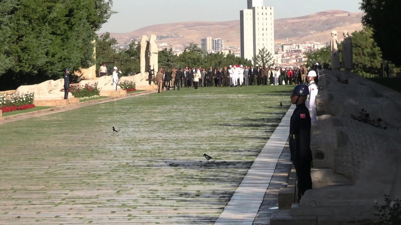 CHP heyeti, Anıtkabir'i ziyaret etti