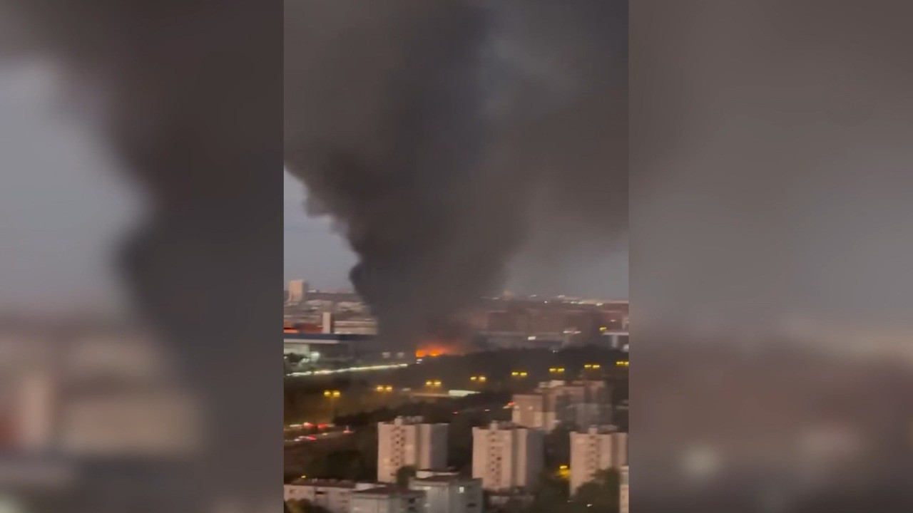 İkitelli Organize Sanayi Bölgesi'nde yangın