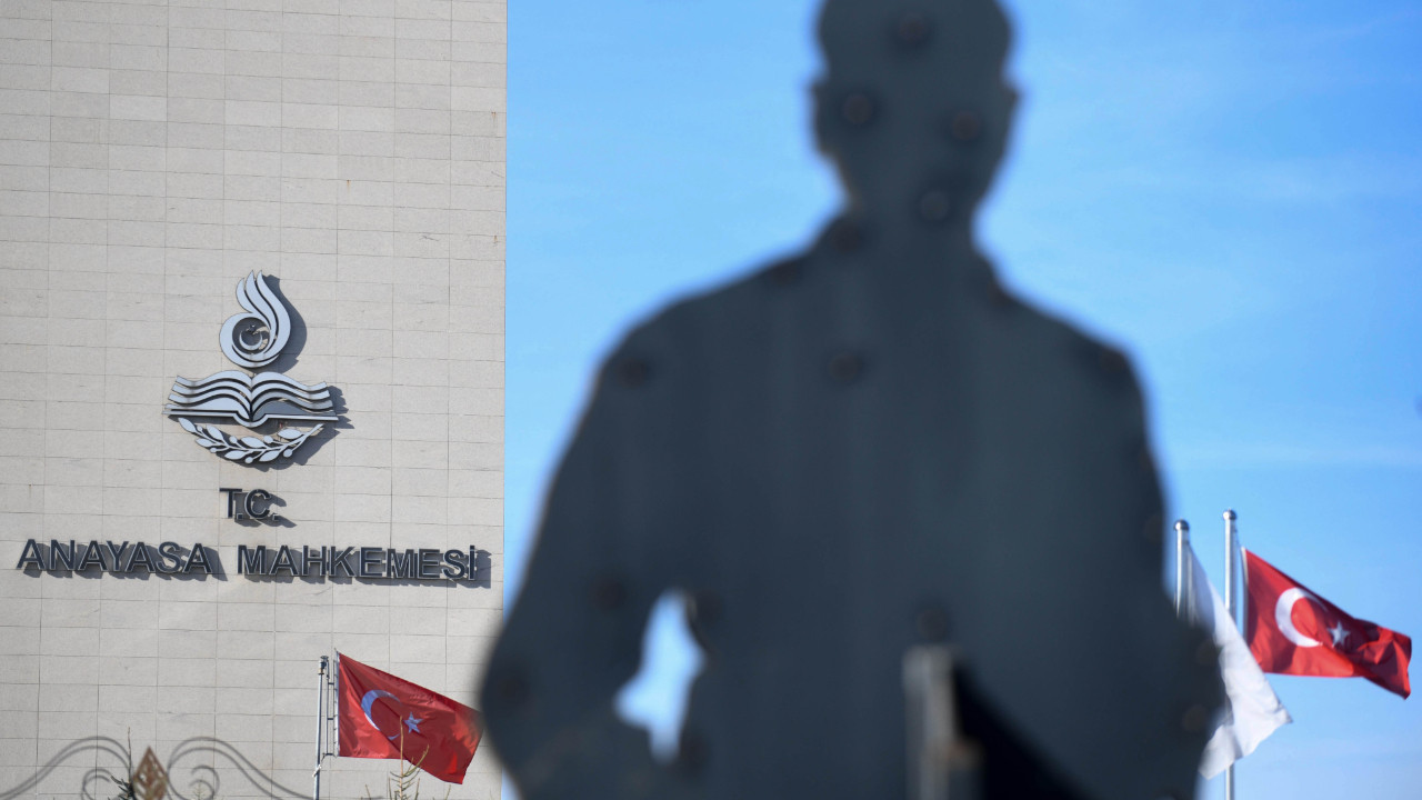 700 bine yakın kişi AYM'ye başvurdu