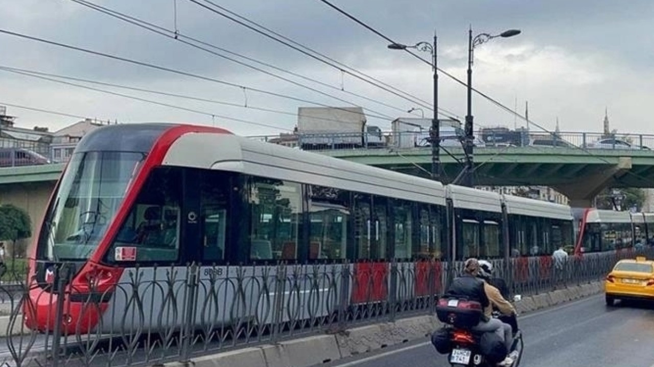 İstanbul’da tramvay hattında kaza: Bazı duraklarda sefer yapılamıyor