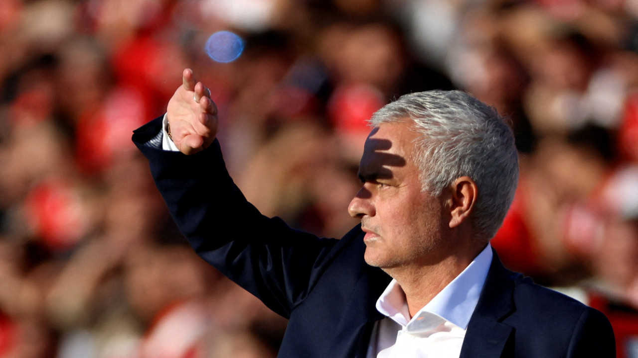 Mourinho, Benfica’daki ilk maçından sonra Portekiz Milli Takımı’na göz kırptı