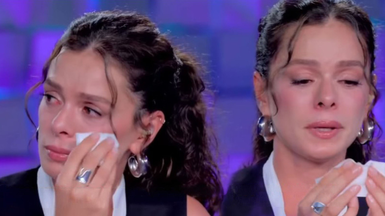 Özge Özpirinçci, İtalya’da katıldığı programda gözyaşlarını tutamadı