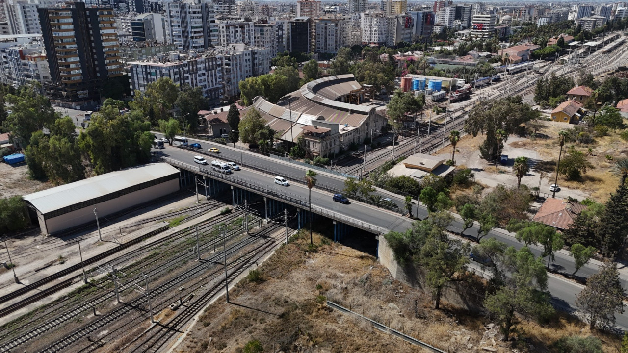 Adana'da James Bond'un geçtiği köprü yıkılacak