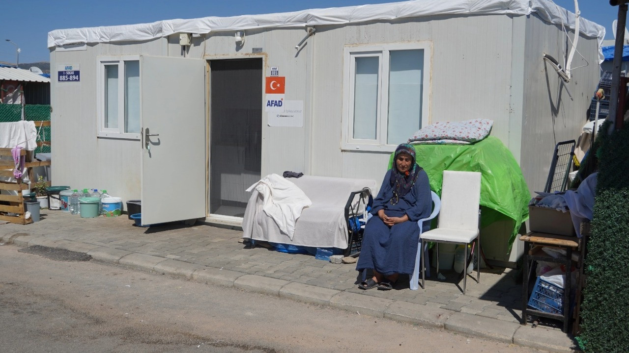 'Devlet bize el uzatsın' dedi, o günü anlattı: Müdür elini masaya vurdu