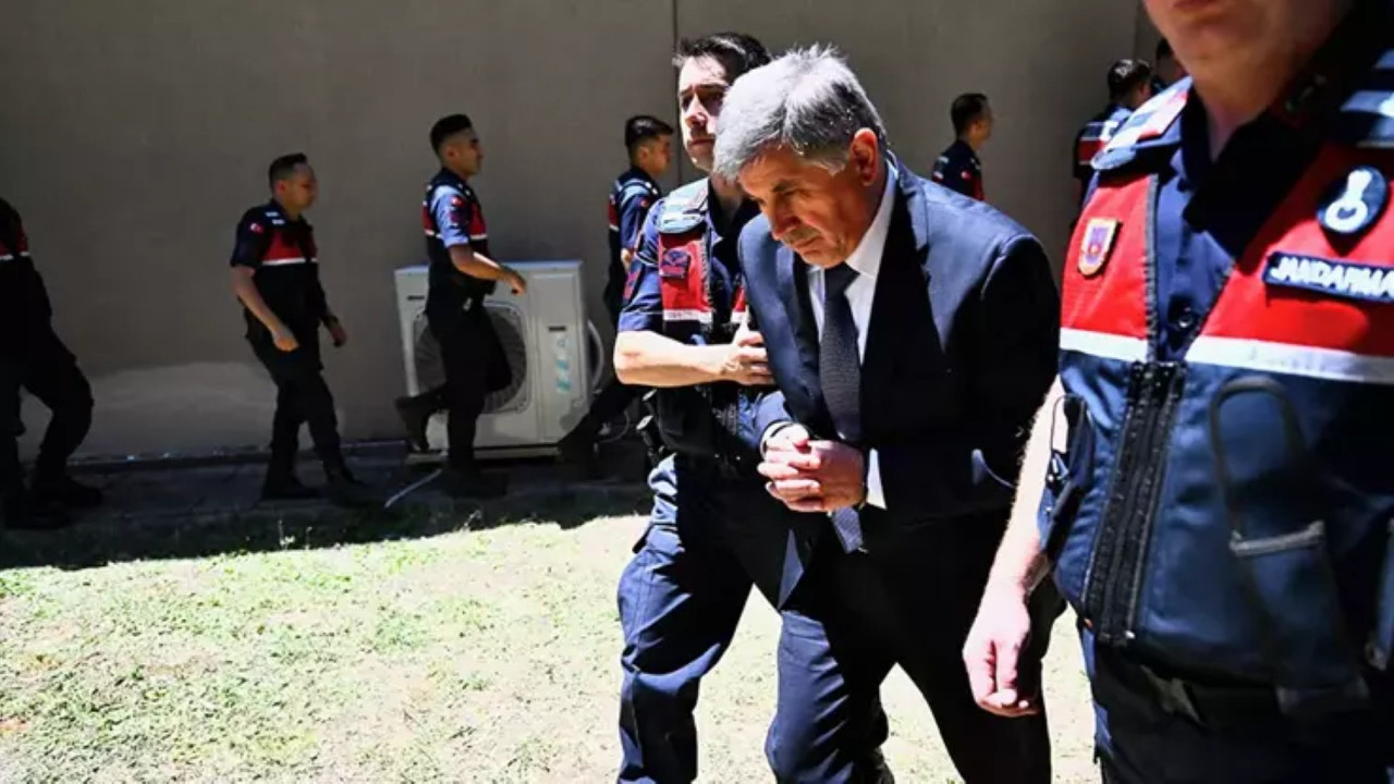 Kartalkaya faciası: Otel sahibi, topu bakanlığa attı