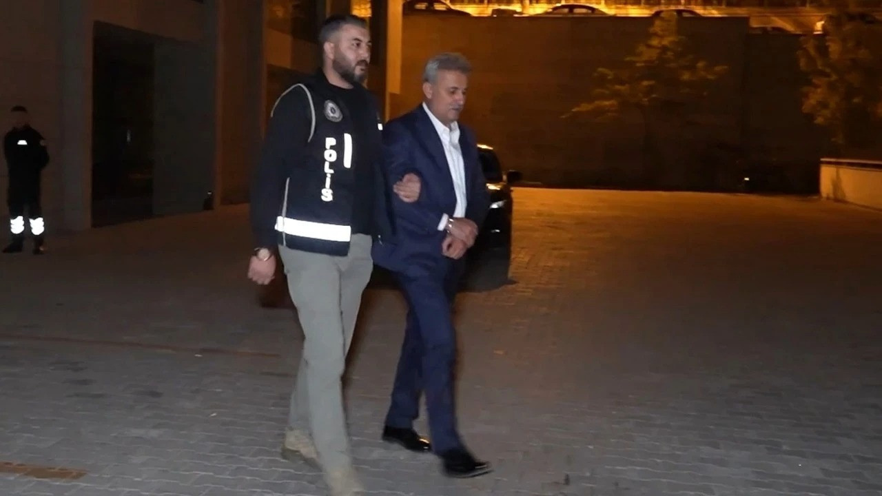 4 ayda tahliye olmuştu: AKP'li belediye başkanına hapis cezası