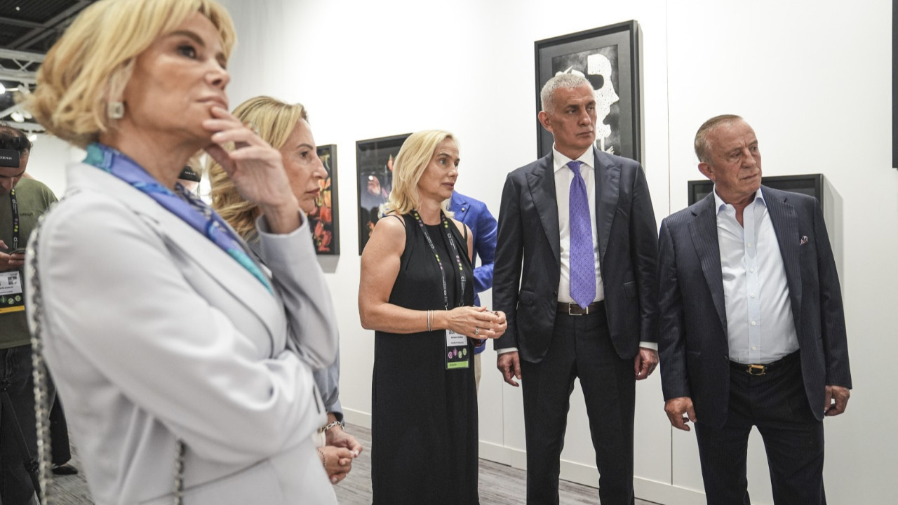 Ceferin'in eşi İstanbul'da sergi açtı