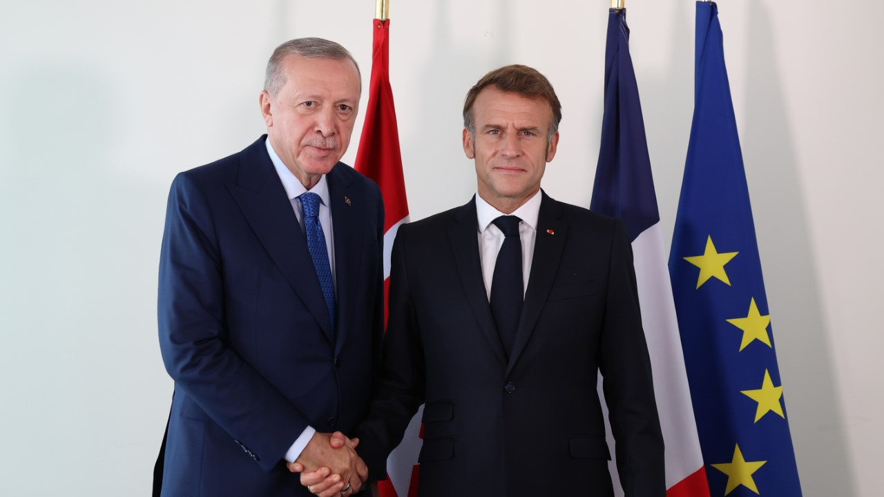 Erdoğan, Macron'la görüştü: 'Türkiye hazır'