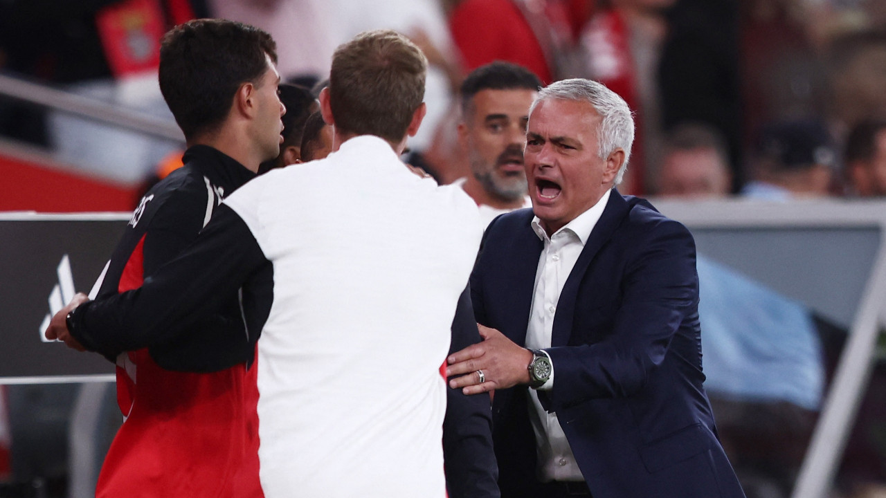 Jose Mourinho tökezledi, VAR'a çattı: 'Bu futbolu sevmiyorum'