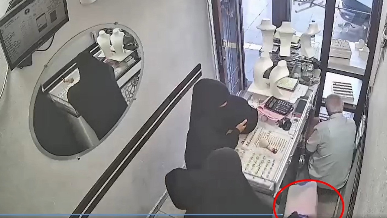 Kuyumcuyu soymuşlardı: Yakalandılar