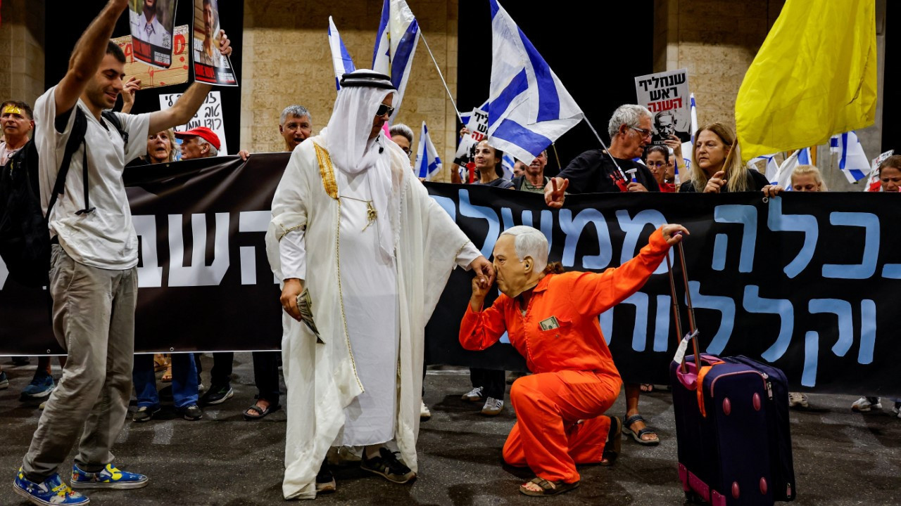 Netanyahu’ya havalimanında protesto