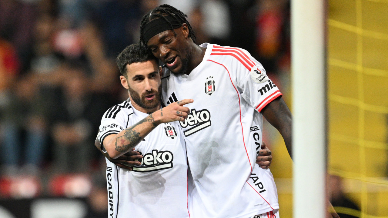 Beşiktaş'tan 'futbolu bırakacak' iddiası sonrası Rafa Silva açıklaması