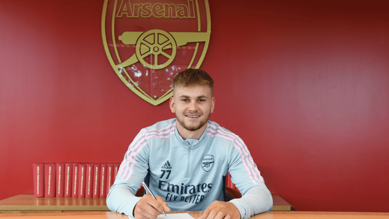 Eski Arsenal futbolcusu, maç sırasında feci şekilde hayatını kaybetti