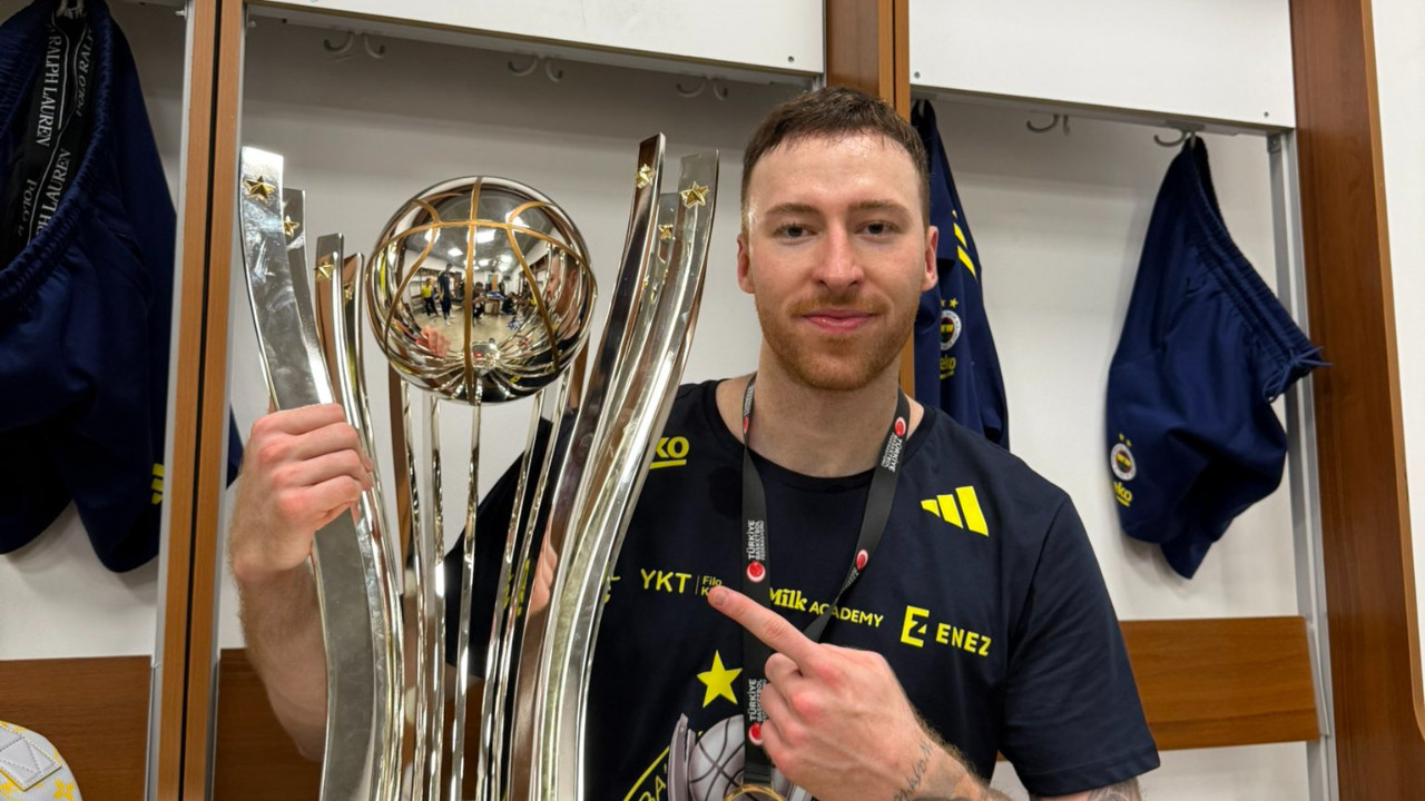 Onuralp Bitim, Fenerbahçe'deki ilk maçında kupa aldı