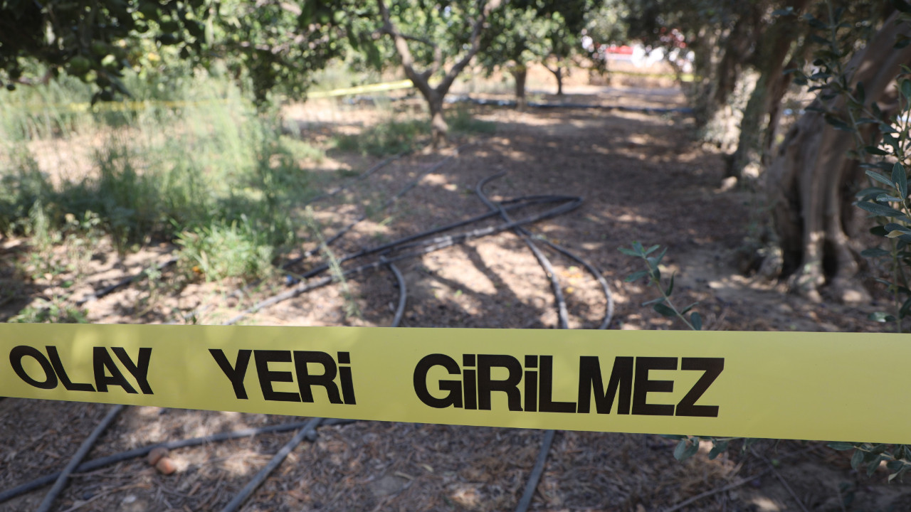 Para için arkadaşını satırla öldüren şahıs yakalandı