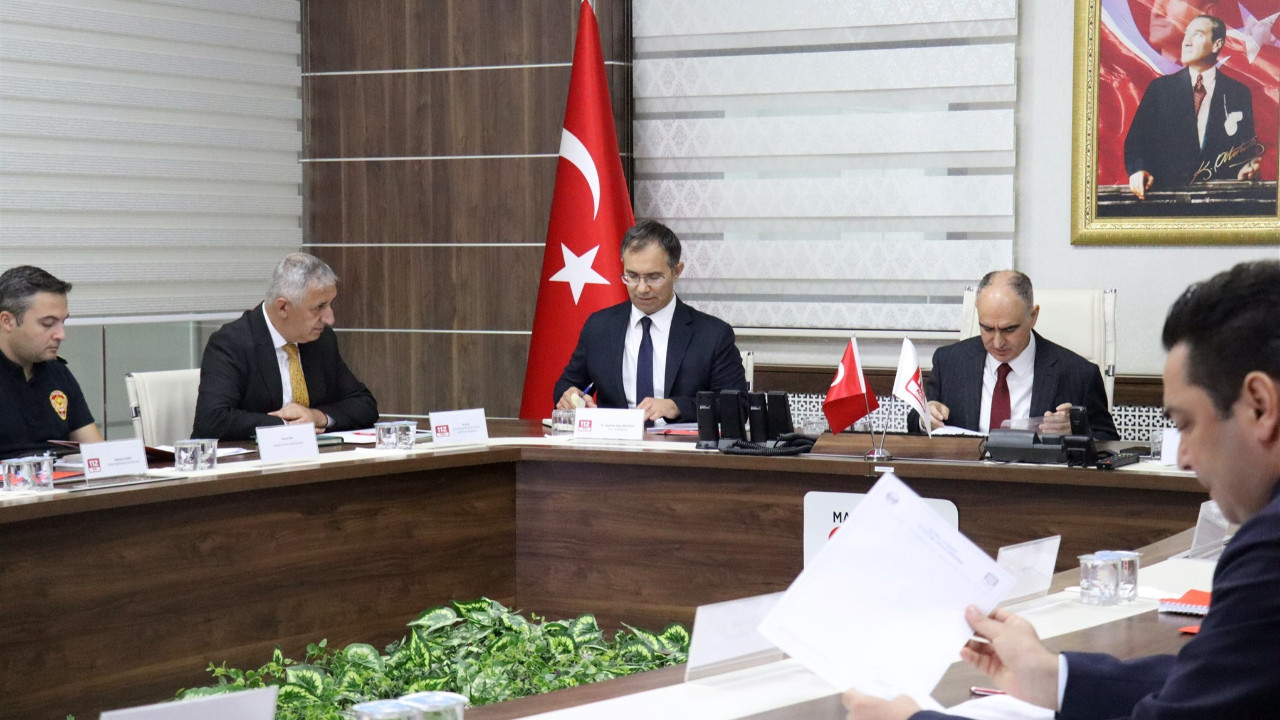 Vali tepkili: 1 milyon çağrının yarısı asılsız