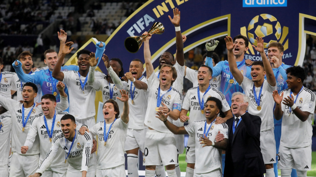 FIFA'dan Katar'a bir kıyak daha: Dev finale ev sahibi olacak