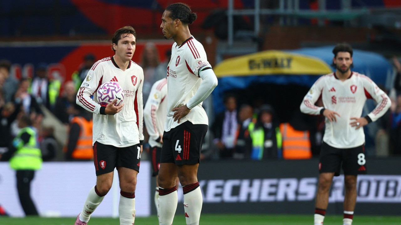 Liverpool'da Galatasaray maçı öncesi kriz! Arne Slot onu suçladı