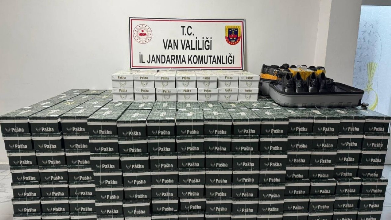 Sınırda kaçak ayakkabı operasyonu