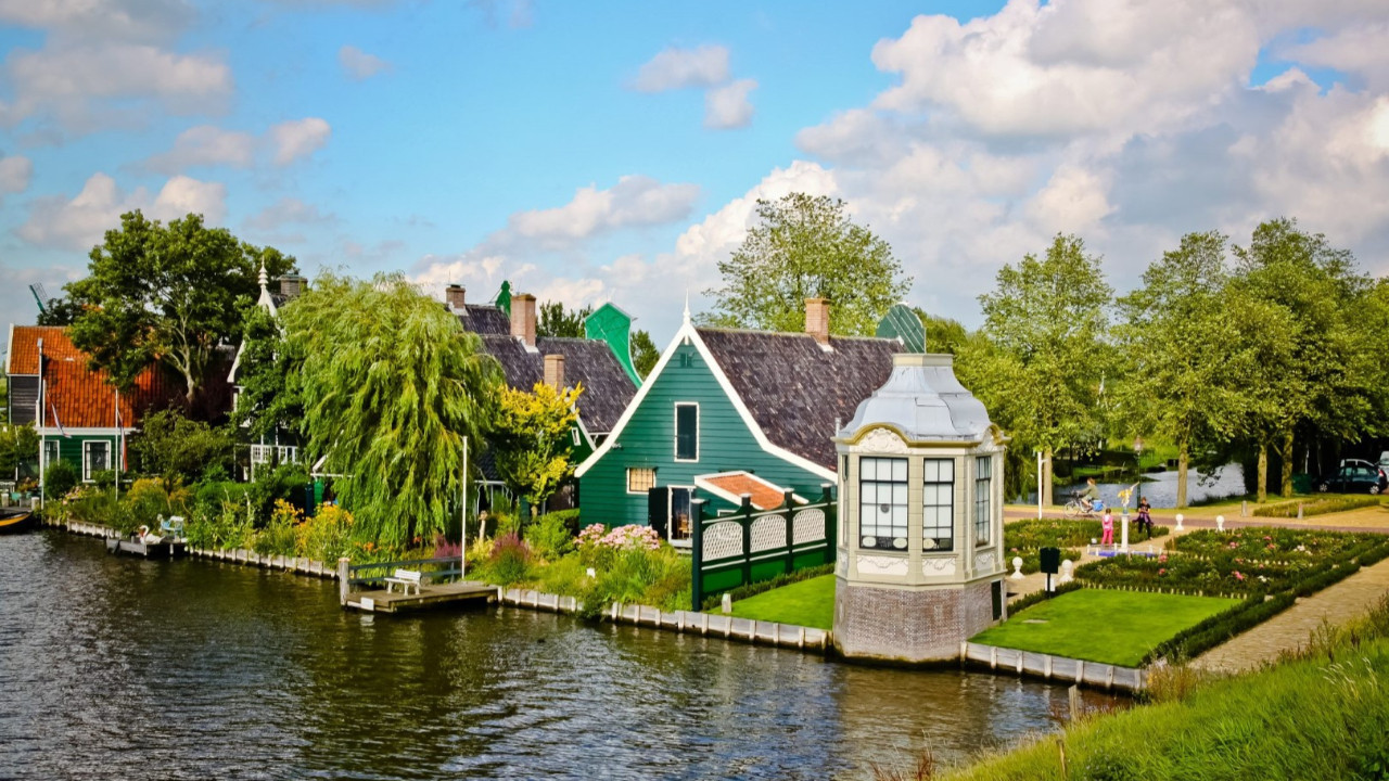 Popüler köy turistlerden giriş ücreti alacak