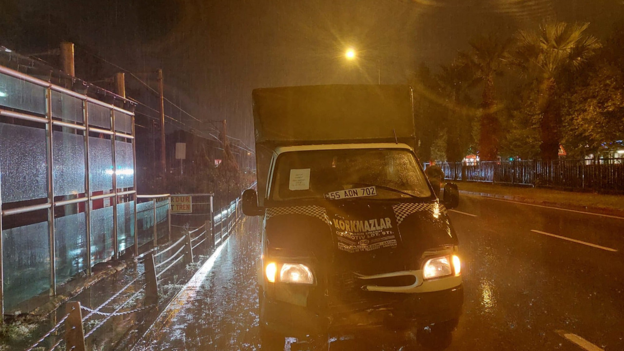 Korkunç kaza: Kamyonet çocukları ezip katletti