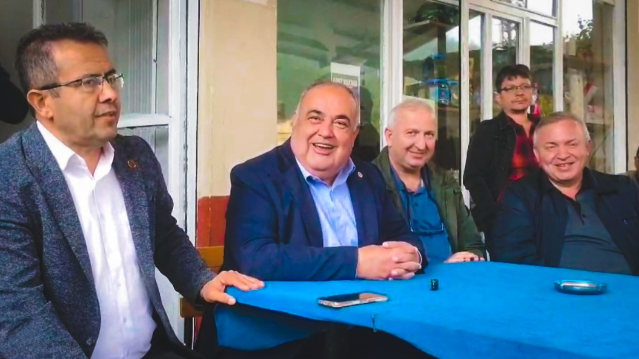 Milletvekilinin 'Aldatmaz' cevabı köylüleri güldürdü