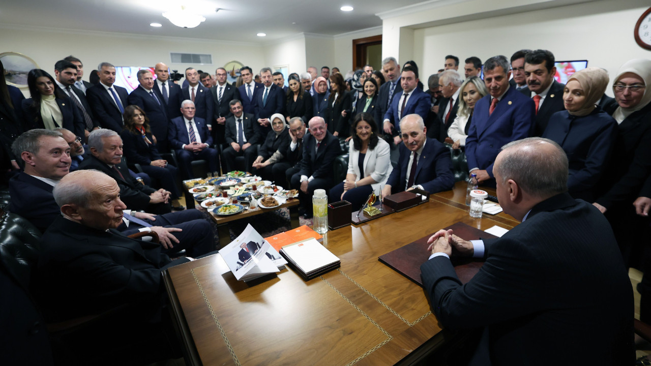 Meclis'te 'samimi' görüşme