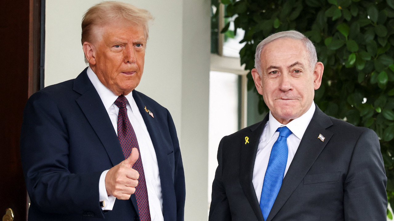 Trump imzaladı: Katar'a saldırı, ABD'ye yapılmış sayılacak