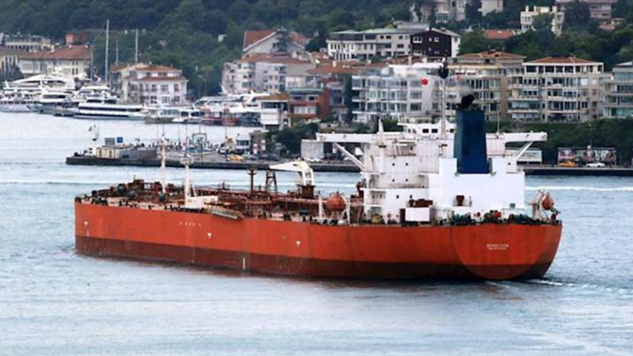 Fransa ordusundan 'hayalet gemi'ye baskın