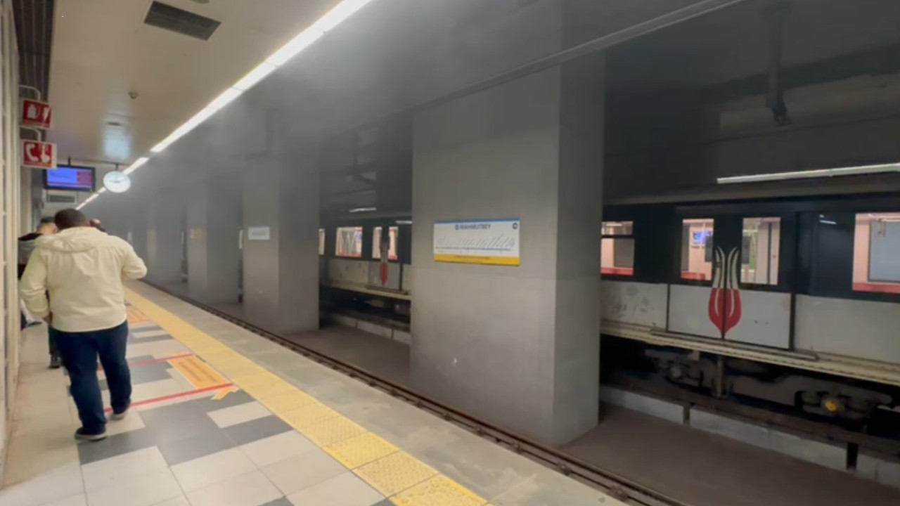 İstanbul'da metro yangını: İstasyon kapatıldı, yolcular tahliye edildi