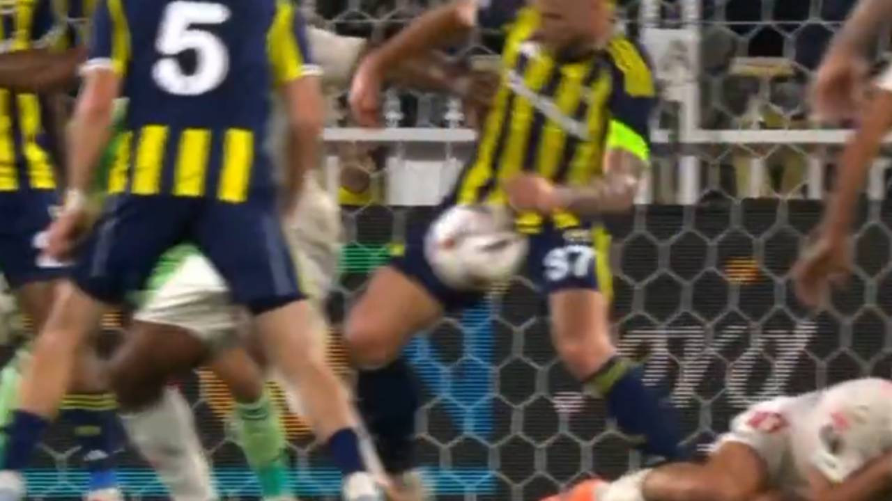 Kadıköy'ü karıştıran penaltı! Skriniar çok sinirlendi