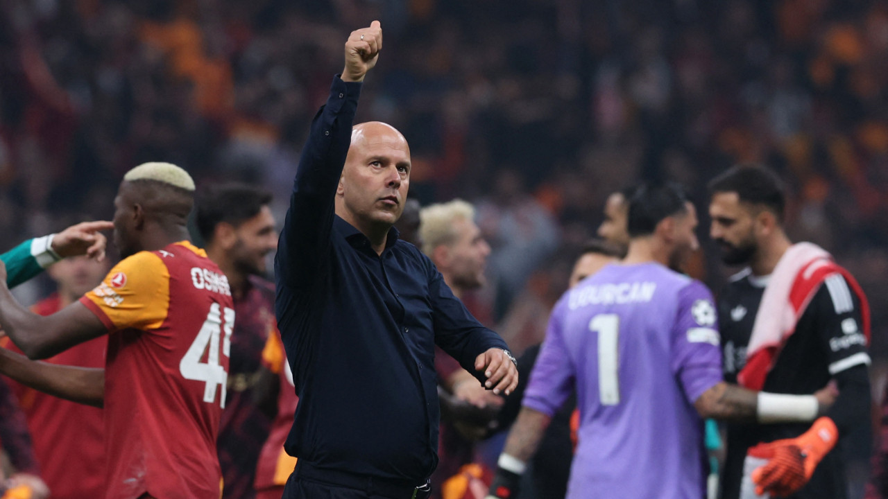 Arne Slot, Barış Alper Yılmaz'ı hedef aldı: Penaltı pozisyonuyla ilgili tepki