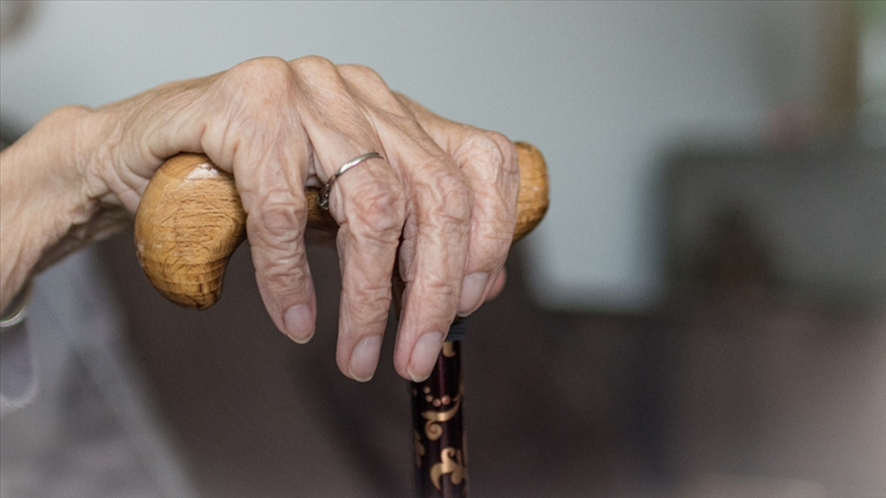 Ülkede ilginç rakam: 80 yaş üstü yüzlerce erkek evlendi