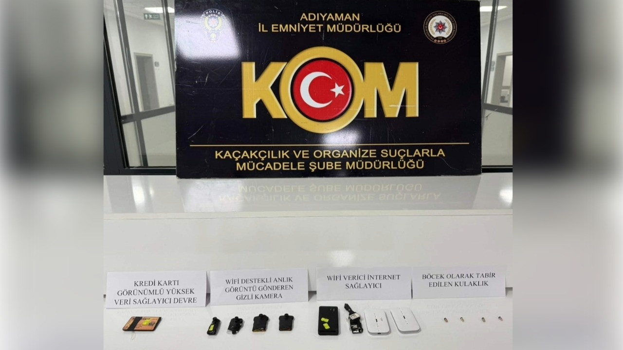 Ehliyet sınavında akıl almaz düzenek! 4 kişi gözaltında