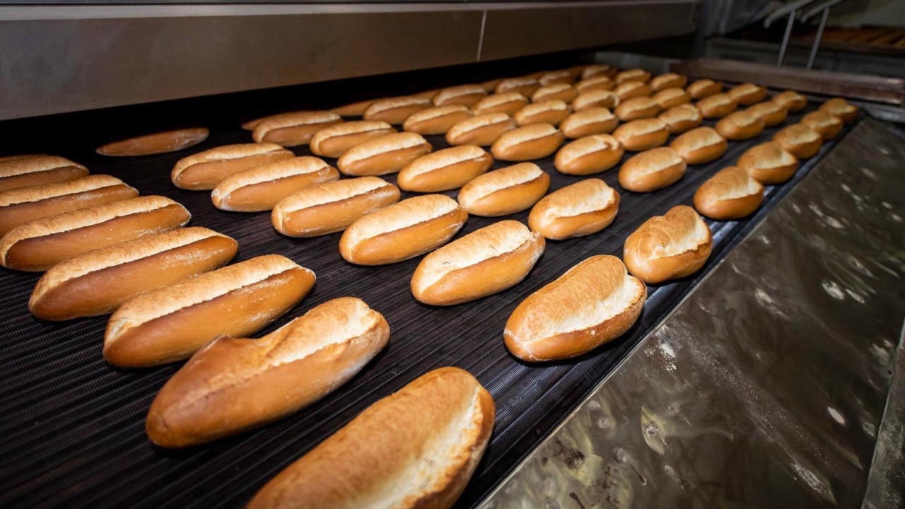 İzmir'de halk ekmeğe zam