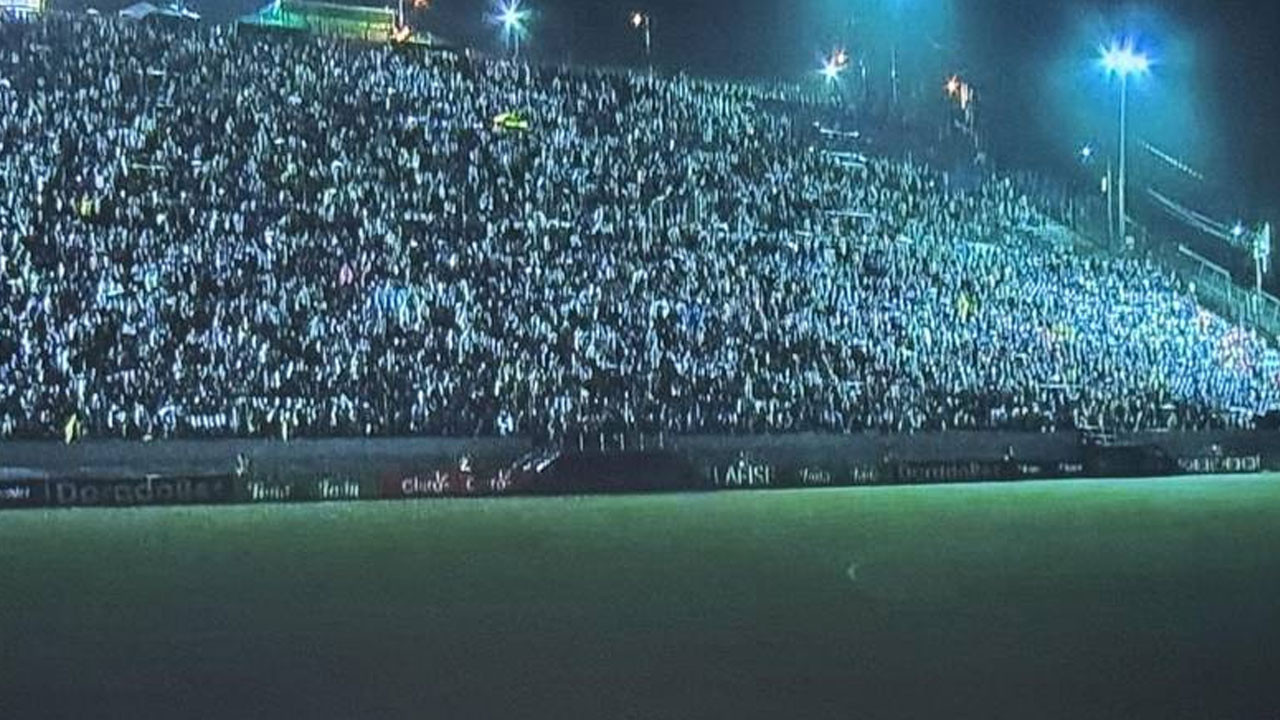 Dünya Kupası eleme maçında elektrik krizi: Stadyum karanlığa gömüldü