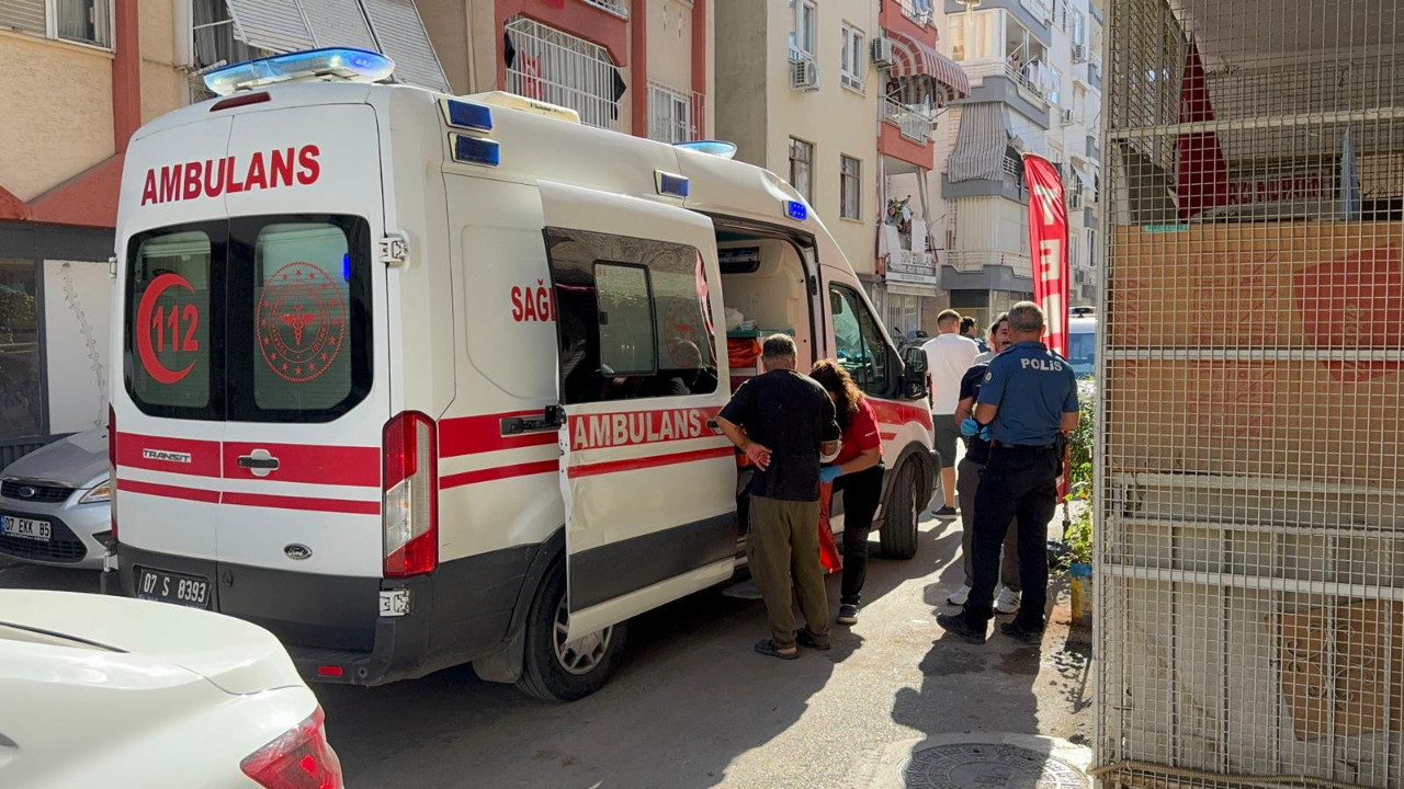 Komşular arasında çıkan bıçaklı kavgada 1 kişi yaralandı