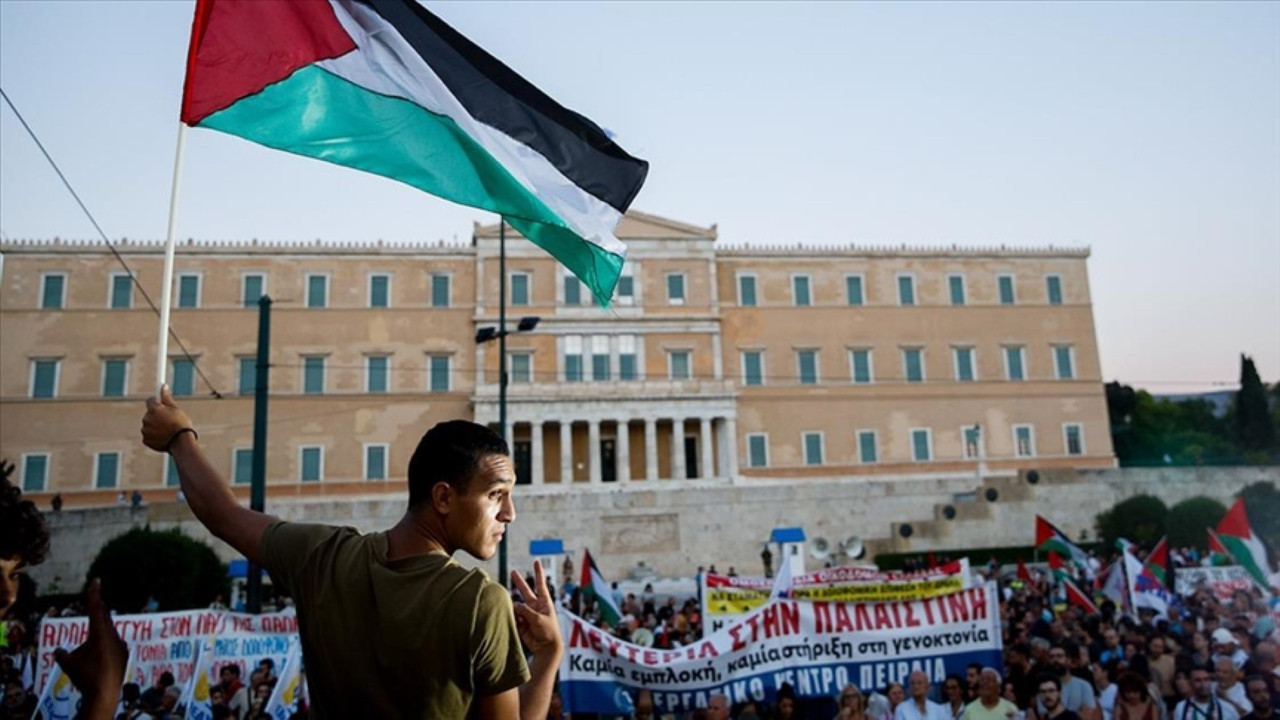 Yunanistan'da komünist sendika Filistin'i ziyaret edecek