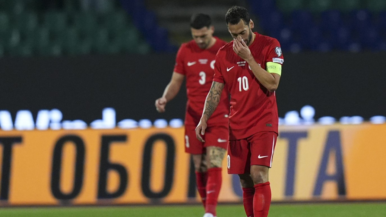 Hakan Çalhanoğlu: Maçtan önce bir ricada bulundum, beni kırmadılar