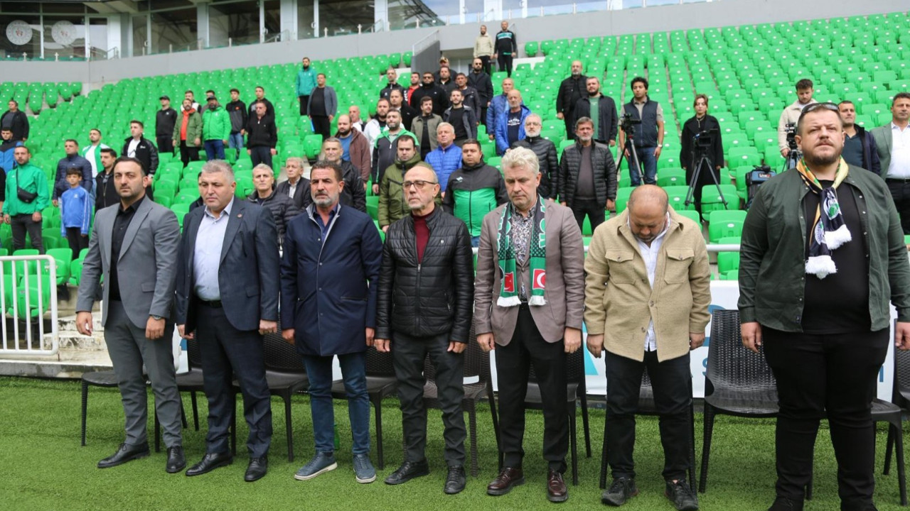 Sakaryaspor'da aday çıkmadı, başkanla yola devam