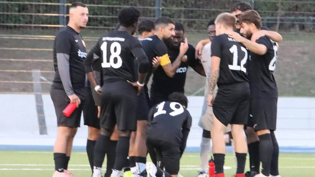 Almanya'da çılgın maç: 66 gol atıldı, Türk oyuncu 17 kez ağları sarstı