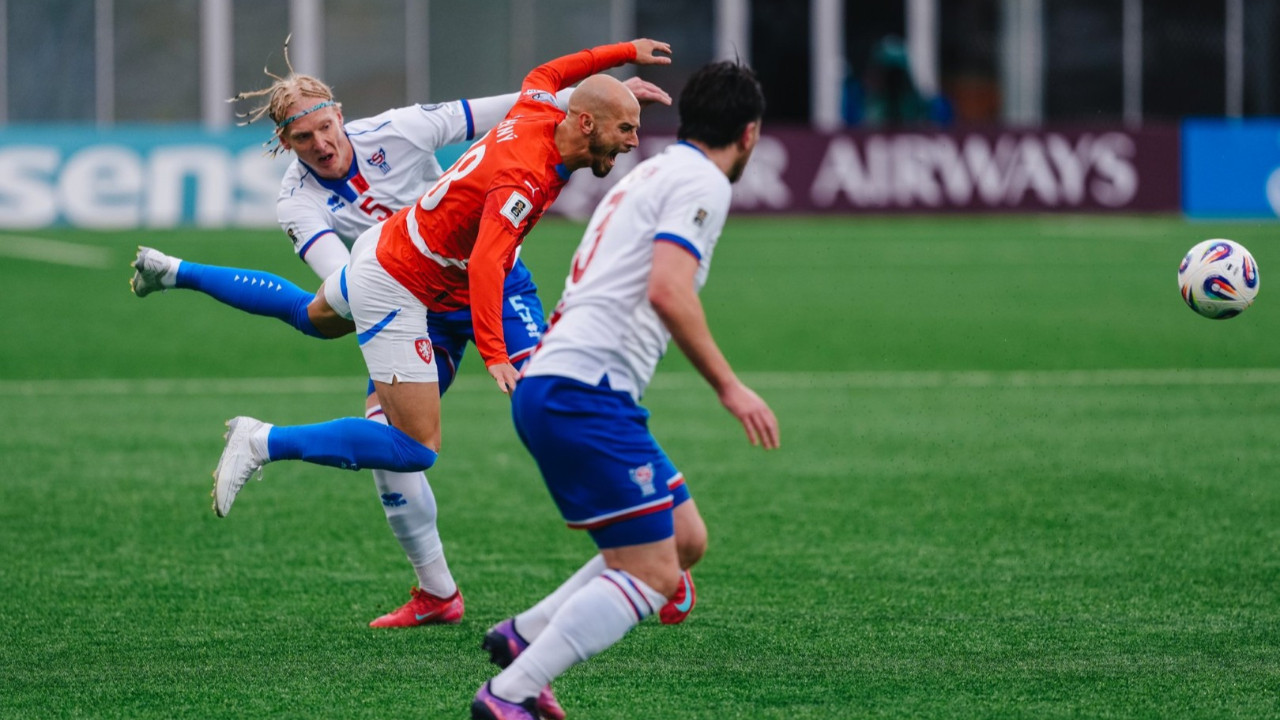 Beşiktaş'ın yıldızı Vaclav Cerny muhabirle tartıştı: Röportajı terk etti