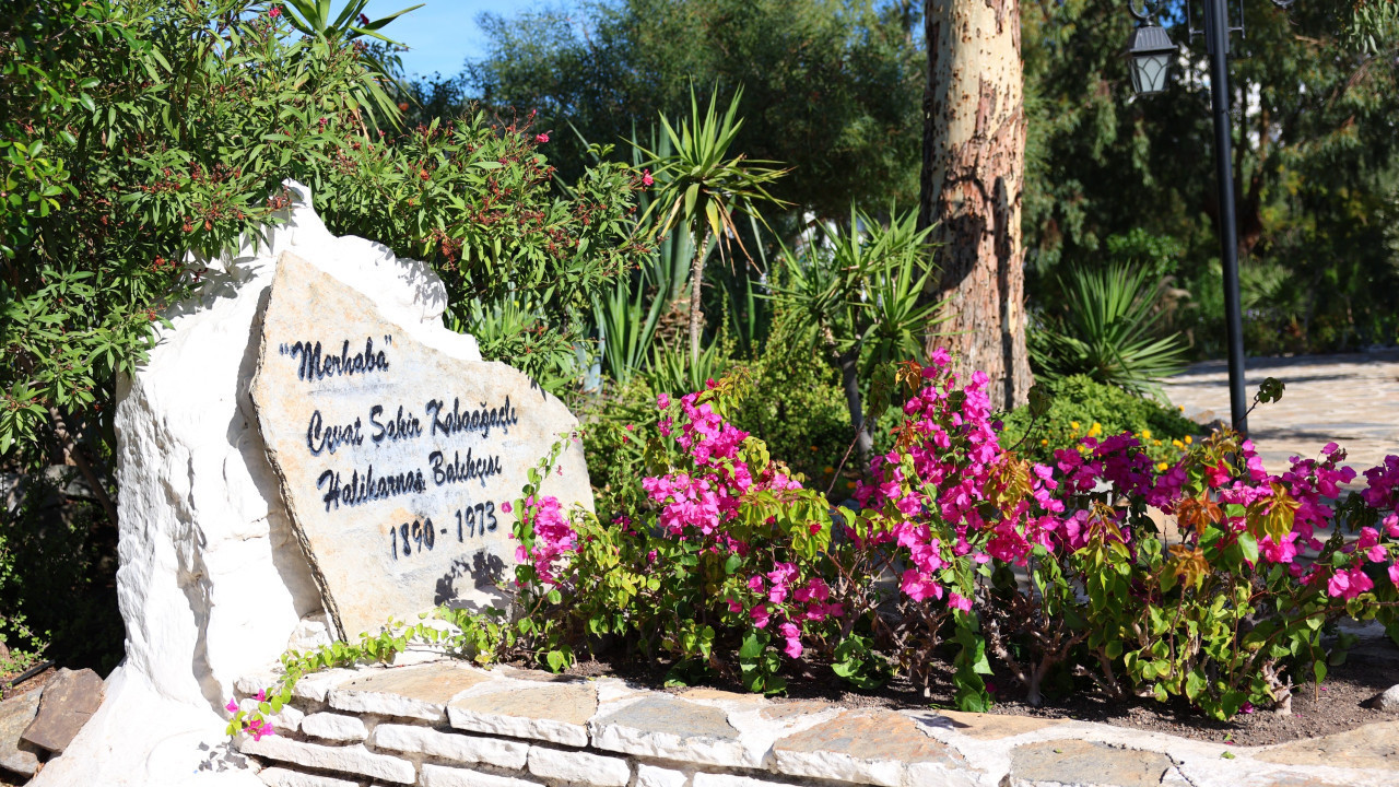 "Halikarnas Balıkçısı" Cevat Şakir Kabaağaçlı mezarı başında anıldı