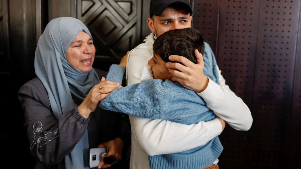 Onlarca Filistinli esir serbest kaldı