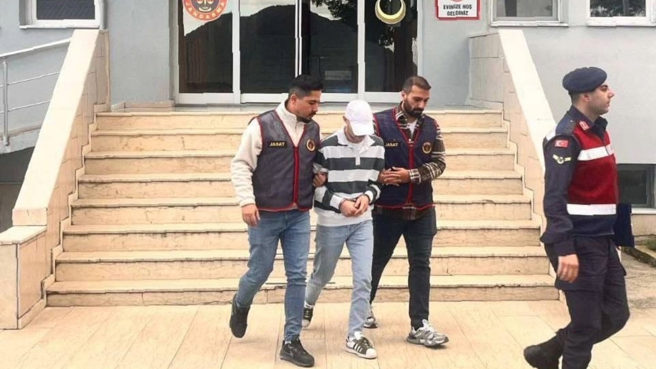 Bir evden 140 kilo fındık çaldı